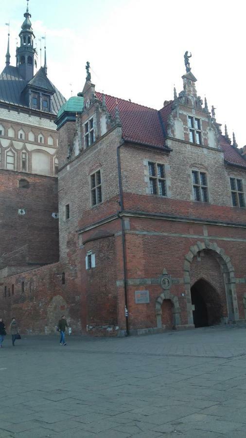 W Kamienicy Apartment Gdansk Bagian luar foto